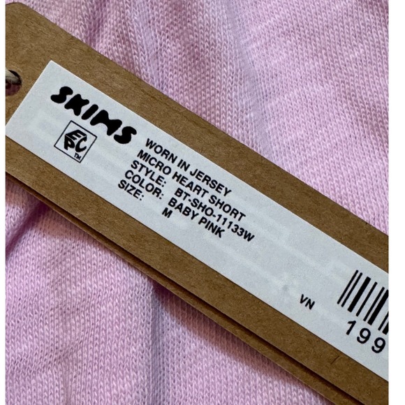SKIMS Worn In Jersey Heart Micro Short Baby Pink BT-SHO-11133W Womens Size M NEW - Picture 8 of 9